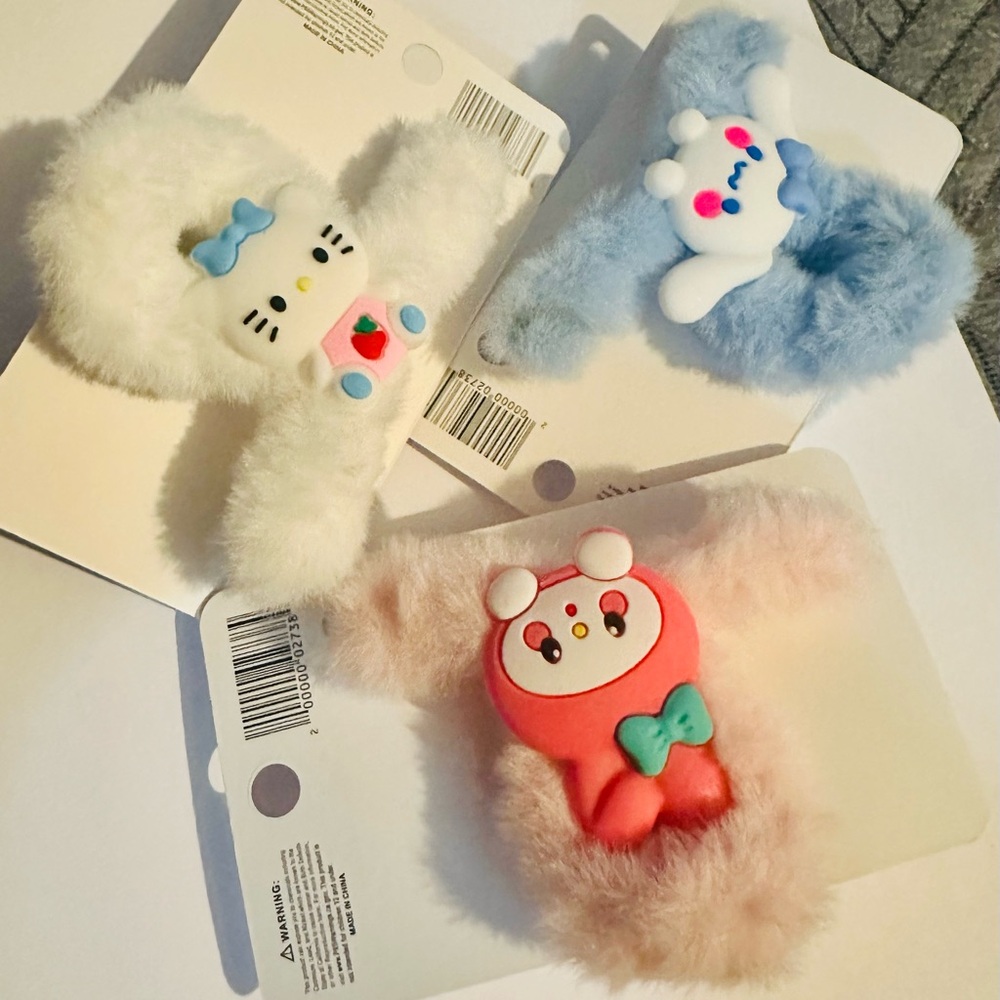 3 Sanrio Characters Hair Clips (plush) - Picture 2 of 2